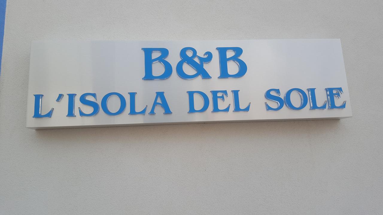 L'Isola Del Sole Bed & Breakfast Castelluzzo Eksteriør bilde